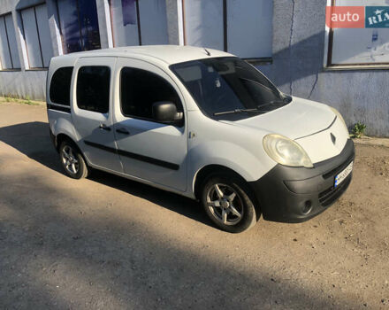 Белый Рено Кенгу, объемом двигателя 1.46 л и пробегом 288 тыс. км за 5700 $, фото 1 на Automoto.ua