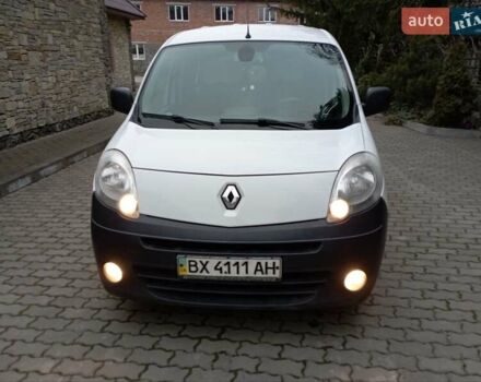 Белый Рено Кенгу, объемом двигателя 1.5 л и пробегом 298 тыс. км за 7750 $, фото 1 на Automoto.ua