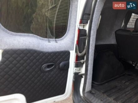 Белый Рено Кенгу, объемом двигателя 0 л и пробегом 120 тыс. км за 8777 $, фото 1 на Automoto.ua