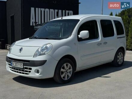 Рено Кенгу 2012 в Каменце-Подольском на Automoto.ua Белый Рено Кенгу, объемом двигателя 1.46 л и пробегом 185 тыс. км за 7300 $, фото 1 на Automoto.ua