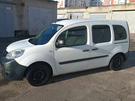 Белый Рено Кенгу, объемом двигателя 1.5 л и пробегом 198 тыс. км за 7500 $, фото 1 на Automoto.ua