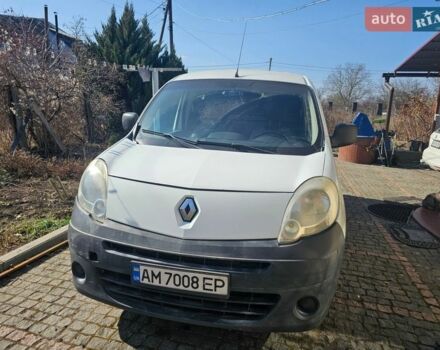Белый Рено Кенгу, объемом двигателя 1.46 л и пробегом 345 тыс. км за 4200 $, фото 1 на Automoto.ua