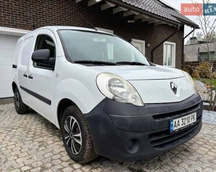 Белый Рено Кенгу, объемом двигателя 1.46 л и пробегом 338 тыс. км за 4200 $, фото 1 на Automoto.ua
