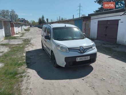Рено Кенгу 2013 в Славуте на Automoto.ua Белый Рено Кенгу, объемом двигателя 1.46 л и пробегом 365 тыс. км за 9000 $, фото 1 на Automoto.ua