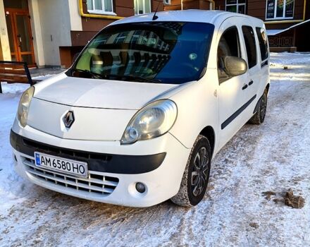 Білий Рено Кєнгу, об'ємом двигуна 1.5 л та пробігом 253 тис. км за 8300 $, фото 1 на Automoto.ua