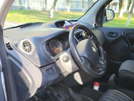 Рено Кенгу 2013 в Ровно на Automoto.ua Белый Рено Кенгу, объемом двигателя 1.46 л и пробегом 174 тыс. км за 5500 $, фото 1 на Automoto.ua