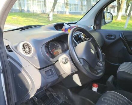 Белый Рено Кенгу, объемом двигателя 1.46 л и пробегом 174 тыс. км за 5500 $, фото 1 на Automoto.ua