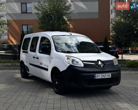 Белый Рено Кенгу, объемом двигателя 0 л и пробегом 42 тыс. км за 7500 $, фото 1 на Automoto.ua