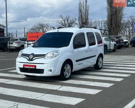 Белый Рено Кенгу, объемом двигателя 1.5 л и пробегом 247 тыс. км за 8800 $, фото 1 на Automoto.ua