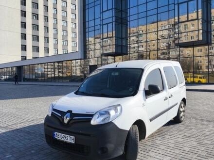 Білий Рено Кєнгу, об'ємом двигуна 1.5 л та пробігом 122 тис. км за 10280 $, фото 1 на Automoto.ua