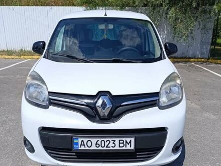 Белый Рено Кенгу, объемом двигателя 1.46 л и пробегом 312 тыс. км за 8800 $, фото 1 на Automoto.ua