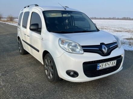 Рено Кєнгу 2015 у Соленом на Automoto.ua Білий Рено Кєнгу, об'ємом двигуна 0 л та пробігом 250 тис. км за 10450 $, фото 1 на Automoto.ua