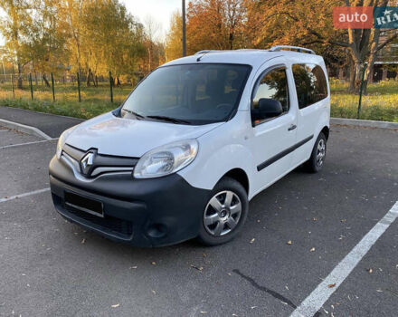 Белый Рено Кенгу, объемом двигателя 1.5 л и пробегом 194 тыс. км за 8900 $, фото 1 на Automoto.ua