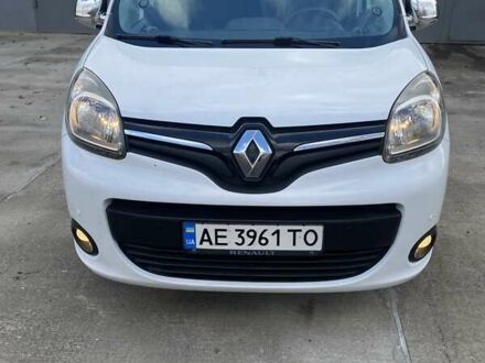 Рено Кєнгу 2015 у Дніпро (Дніпропетровську) на Automoto.ua Білий Рено Кєнгу, об'ємом двигуна 1.46 л та пробігом 150 тис. км за 13500 $, фото 1 на Automoto.ua