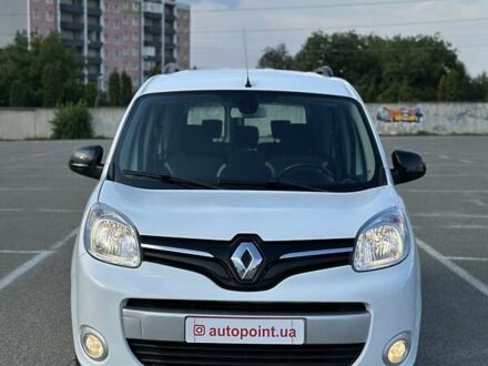 Рено Кенгу 2015 в Буче на Automoto.ua Белый Рено Кенгу, объемом двигателя 1.5 л и пробегом 227 тыс. км за 11700 $, фото 1 на Automoto.ua