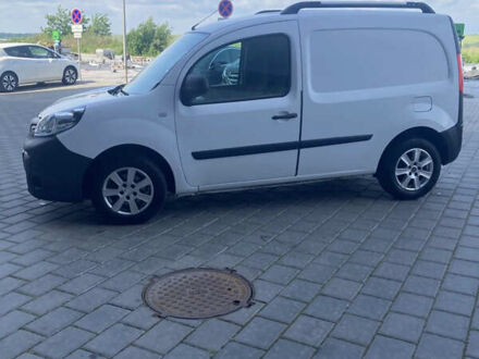 Белый Рено Кенгу, объемом двигателя 1.46 л и пробегом 201 тыс. км за 8000 $, фото 1 на Automoto.ua