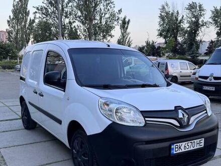 Белый Рено Кенгу, объемом двигателя 1.46 л и пробегом 176 тыс. км за 8100 $, фото 1 на Automoto.ua