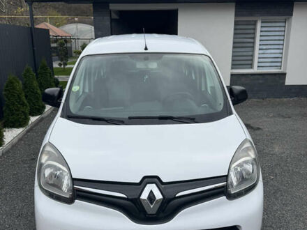 Белый Рено Кенгу, объемом двигателя 1.46 л и пробегом 196 тыс. км за 11500 $, фото 1 на Automoto.ua