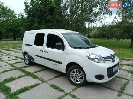 Белый Рено Кенгу, объемом двигателя 1.46 л и пробегом 232 тыс. км за 11900 $, фото 1 на Automoto.ua