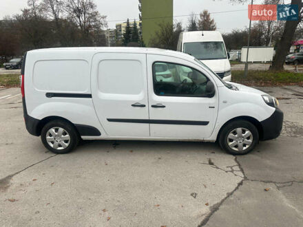 Белый Рено Кенгу, объемом двигателя 0 л и пробегом 69 тыс. км за 11111 $, фото 1 на Automoto.ua