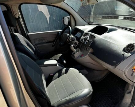 Бежевый Рено Кенгу, объемом двигателя 1.6 л и пробегом 190 тыс. км за 7400 $, фото 9 на Automoto.ua