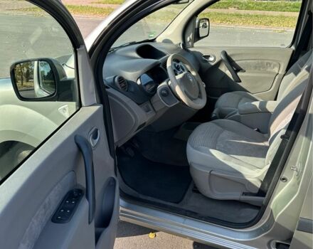 Бежевий Рено Кєнгу, об'ємом двигуна 1.6 л та пробігом 189 тис. км за 7550 $, фото 4 на Automoto.ua