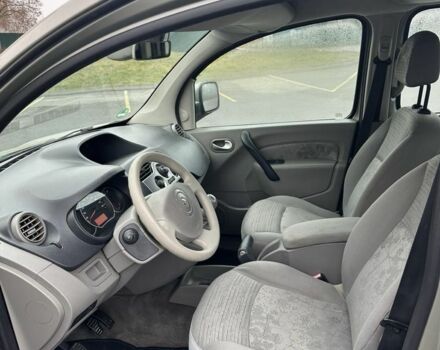 Бежевый Рено Кенгу, объемом двигателя 1.6 л и пробегом 187 тыс. км за 7450 $, фото 3 на Automoto.ua