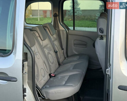 Бежевый Рено Кенгу, объемом двигателя 1.5 л и пробегом 253 тыс. км за 7800 $, фото 25 на Automoto.ua