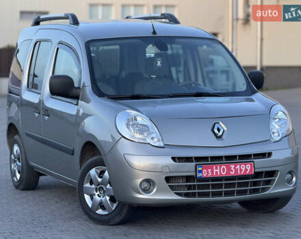 Бежевый Рено Кенгу, объемом двигателя 1.5 л и пробегом 253 тыс. км за 7800 $, фото 19 на Automoto.ua