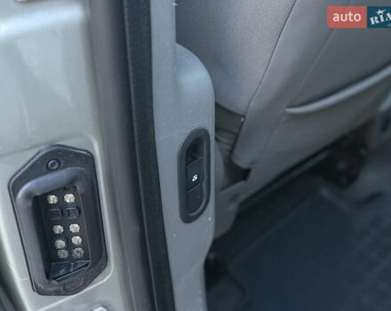 Бежевый Рено Кенгу, объемом двигателя 1.5 л и пробегом 253 тыс. км за 7800 $, фото 29 на Automoto.ua