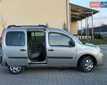 Бежевый Рено Кенгу, объемом двигателя 1.5 л и пробегом 253 тыс. км за 7800 $, фото 23 на Automoto.ua