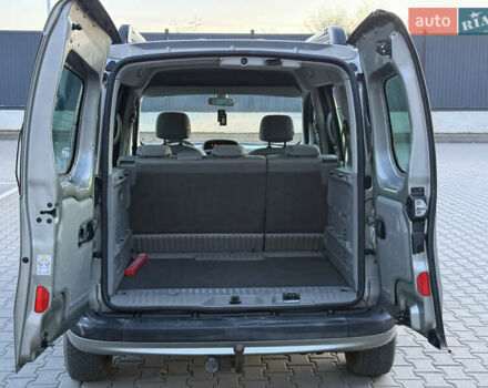 Бежевый Рено Кенгу, объемом двигателя 1.5 л и пробегом 253 тыс. км за 7800 $, фото 46 на Automoto.ua