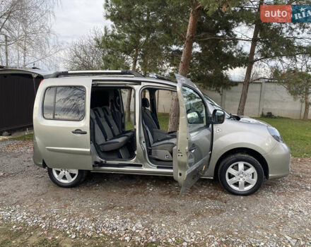 Бежевый Рено Кенгу, объемом двигателя 1.5 л и пробегом 248 тыс. км за 7700 $, фото 1 на Automoto.ua