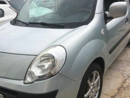 Бежевый Рено Кенгу, объемом двигателя 1.6 л и пробегом 172 тыс. км за 7300 $, фото 1 на Automoto.ua