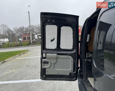 Чорний Рено Кєнгу, об'ємом двигуна 1.5 л та пробігом 319 тис. км за 2350 $, фото 9 на Automoto.ua