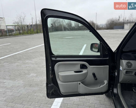Чорний Рено Кєнгу, об'ємом двигуна 1.5 л та пробігом 319 тис. км за 2350 $, фото 12 на Automoto.ua