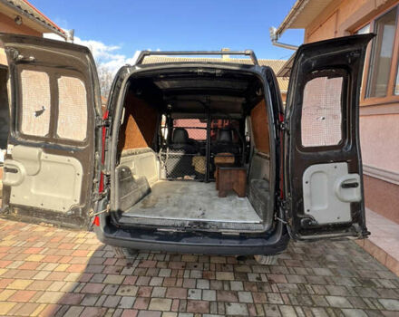 Рено Кенгу 2008 в Новоселица на Automoto.ua Черный Рено Кенгу, объемом двигателя 1.46 л и пробегом 318 тыс. км за 3000 $, фото 4 на Automoto.ua