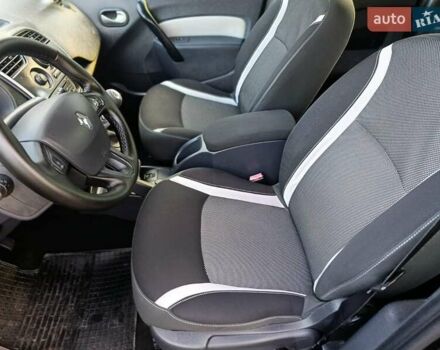 Чорний Рено Кєнгу, об'ємом двигуна 1.5 л та пробігом 219 тис. км за 12898 $, фото 14 на Automoto.ua