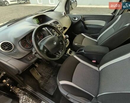 Чорний Рено Кєнгу, об'ємом двигуна 1.5 л та пробігом 219 тис. км за 12898 $, фото 6 на Automoto.ua