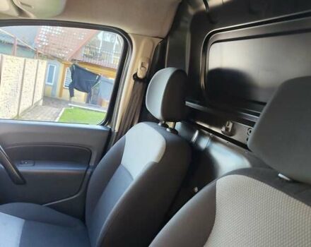 Черный Рено Кенгу, объемом двигателя 0 л и пробегом 187 тыс. км за 10900 $, фото 24 на Automoto.ua