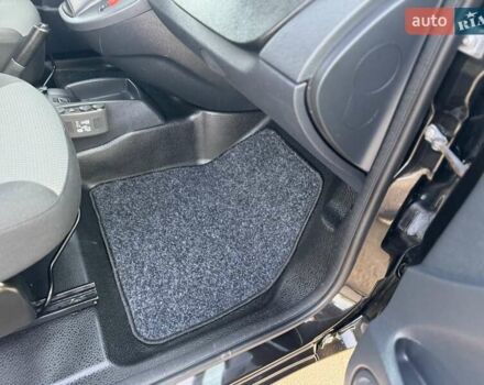 Рено Кенгу 2018 в Дубно на Automoto.ua Черный Рено Кенгу, объемом двигателя 1.5 л и пробегом 263 тыс. км за 11500 $, фото 51 на Automoto.ua