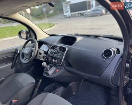Рено Кенгу 2018 в Дубно на Automoto.ua Черный Рено Кенгу, объемом двигателя 1.5 л и пробегом 263 тыс. км за 11500 $, фото 52 на Automoto.ua