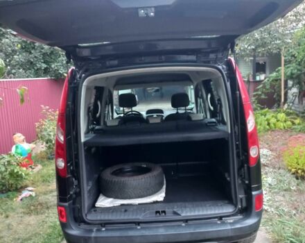 Черный Рено Кенгу, объемом двигателя 1.6 л и пробегом 211 тыс. км за 8600 $, фото 8 на Automoto.ua