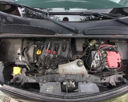 Черный Рено Кенгу, объемом двигателя 1.6 л и пробегом 211 тыс. км за 8600 $, фото 14 на Automoto.ua