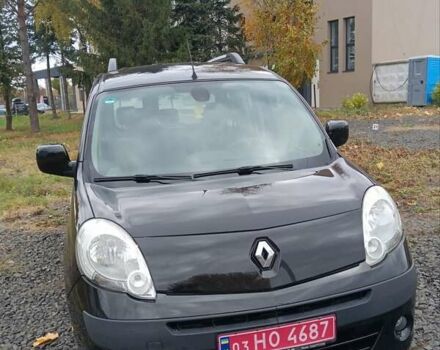 Черный Рено Кенгу, объемом двигателя 1.6 л и пробегом 244 тыс. км за 6700 $, фото 1 на Automoto.ua