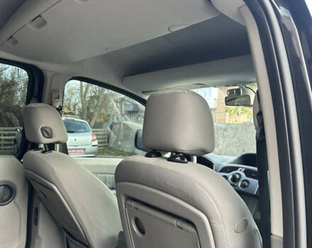 Черный Рено Кенгу, объемом двигателя 1.6 л и пробегом 190 тыс. км за 7199 $, фото 12 на Automoto.ua