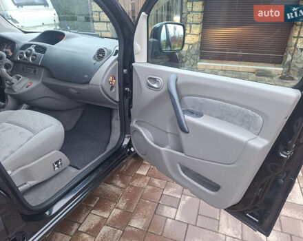 Чорний Рено Кєнгу, об'ємом двигуна 1.6 л та пробігом 152 тис. км за 7300 $, фото 14 на Automoto.ua