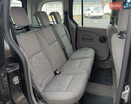 Черный Рено Кенгу, объемом двигателя 1.6 л и пробегом 244 тыс. км за 6700 $, фото 5 на Automoto.ua