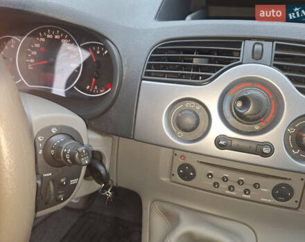 Чорний Рено Кєнгу, об'ємом двигуна 1.6 л та пробігом 152 тис. км за 7300 $, фото 10 на Automoto.ua