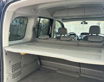 Черный Рено Кенгу, объемом двигателя 1.6 л и пробегом 190 тыс. км за 7199 $, фото 9 на Automoto.ua